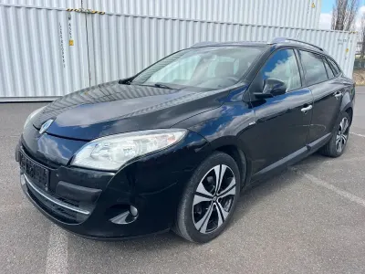 Gebraucht Renault Mégane Bose Edition 131 PS (96 kW) 2012 Schwarz Limousine