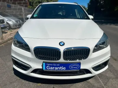 Gebraucht BMW 220 Gran Tourer Luxury Line 190 PS (139 kW) 2016 Weiß Van / Kleinbus