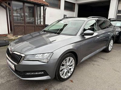 Grau Gebraucht 2022 Skoda Superb Kombi | 22.990 € (Guter Preis)