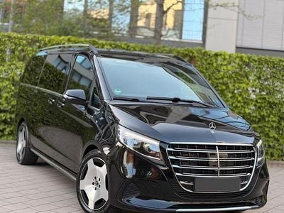 Second-hand Mercedes V300 Exclusive 237 CP (174 kW) 2025 Negru Monovolum