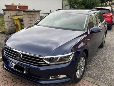 Gebraucht VW Passat Comfortline 150 PS (110 kW) 2017 Blau Kombi