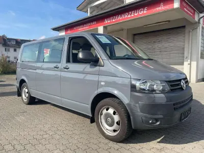 Używany VW Caravelle 179 KM (131 kW) 2015 Szary Van