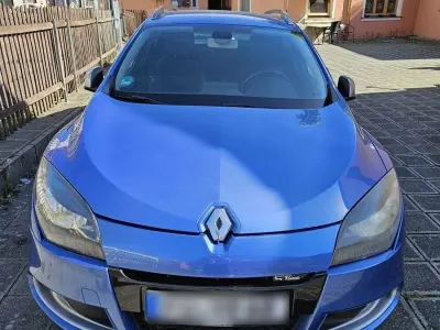 Gebraucht Renault Mégane GrandTour Expression 131 PS (96 kW) 2010 Blau Kombi