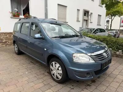 Gebraucht Dacia Logan Lauréate 87 PS (63 kW) 2009 Blau "mineral" Kombi