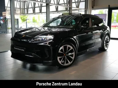 Neu Porsche Cayenne Electric 325 kW (442 PS) 2026 Schwarz SUV