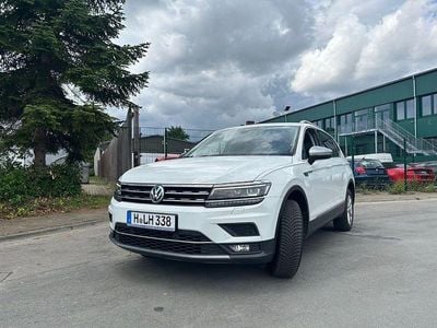 Gebraucht VW Tiguan Allspace Highline 239 PS (175 kW) 2019 Weiß SUV