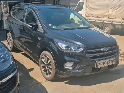 Gebraucht Ford Kuga ST-Line 175 PS (128 kW) 2020 Schwarz SUV