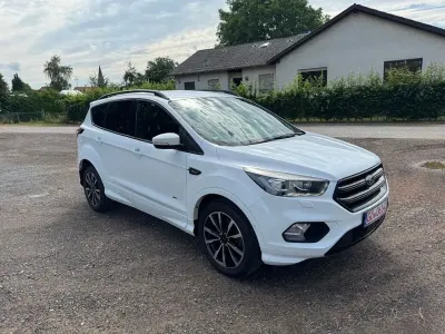 Gebraucht Ford Kuga ST-Line 182 PS (133 kW) 2018 Weiß SUV