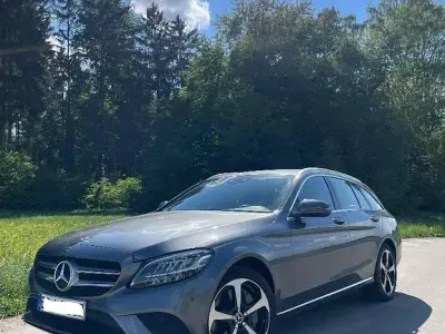 Gebraucht Mercedes C300e Avantgarde 245 PS (180 kW) 2020 Grau Limousine
