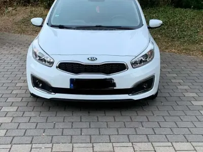 Gebraucht Kia Ceed Sportswagon Spirit 136 PS (100 kW) 2016 Kombi