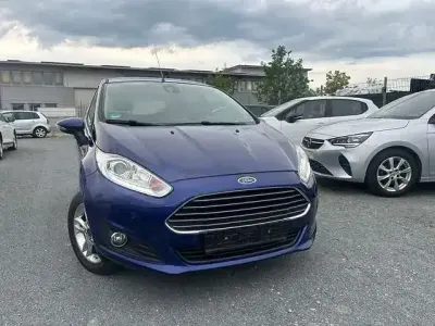 Gebraucht Ford Fiesta Titanium 101 PS (74 kW) 2017 Indicblau metallic Kleinwagen