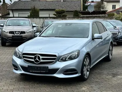Gebraucht Mercedes E350 Avantgarde 252 PS (185 kW) 2013 Diamantsilber  metalliclack Limousine