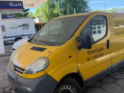 Gebraucht Opel Vivaro 60 PS (44 kW) 2004 Gelb Van / Kleinbus