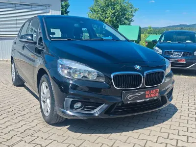 Gebraucht BMW 218 Active Tourer Basis 150 PS (110 kW) 2015 Schwarz Van / Kleinbus