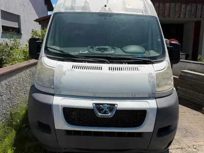 Gebraucht Peugeot Boxer 115 PS (84 kW) 2011 Weiß Van