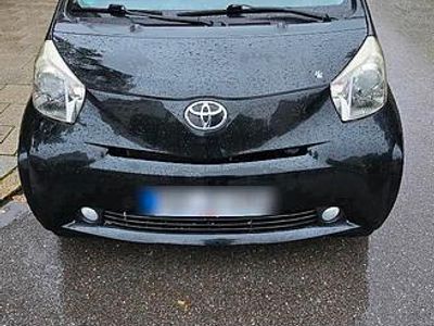 Toyota iQ
