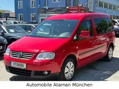 Käytetty VW Caddy Life 140 HP (102 kW) 2008 Punainen Tila-auto