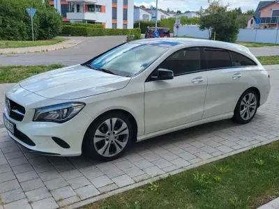 Gebraucht Mercedes CLA200 Shooting Brake 156 PS (114 kW) 2016 Weiß Kombi