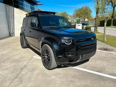 Gebraucht Land Rover Defender SE 200 PS (147 kW) 2023 Schwarz SUV