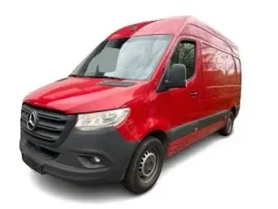 Używany Mercedes Sprinter 170 KM (125 kW) 2021 Czerwony Van
