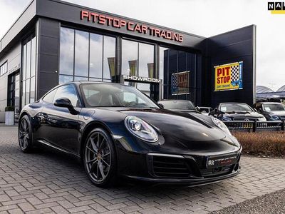 Porsche 911 Carrera