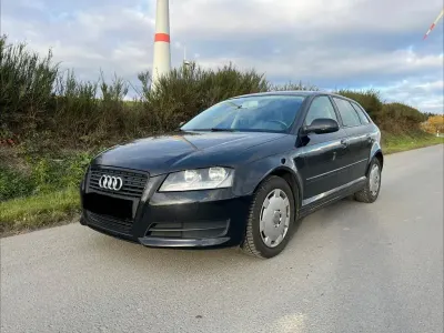 Używany Audi A3 Attraction 125 KM (91 kW) 2011 Czarny Hatchback