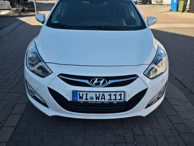 Gebraucht Hyundai i40 Style 136 PS (100 kW) 2014 Weiß Kombi
