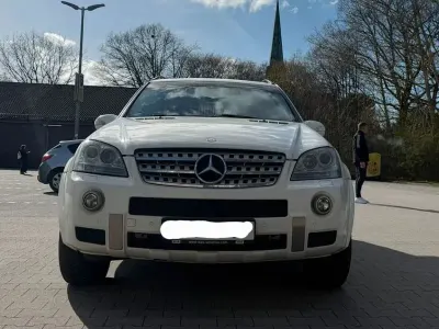 Brugt Mercedes ML320 224 HK (164 kW) 2006 Hvid SUV