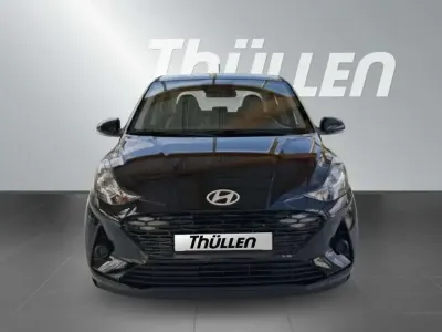 Gebraucht Hyundai i10 Trend 63 PS (46 kW) 2025 Schwarz Kleinwagen
