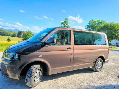 Gebraucht VW Multivan 114 PS (83 kW) 2013 Braun Van / Kleinbus