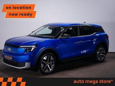 Blue metallic Neu 2025 Ford Explorer Extended Range SUV | 34.475 €