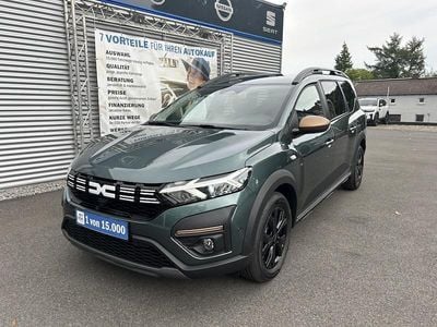 Gebraucht Dacia Jogger Extreme 101 PS (74 kW) 2024 Grün metallic Van / Kleinbus