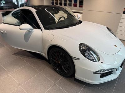 Porsche 911 Carrera GTS