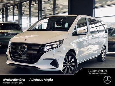 Arktikweiß Gebraucht 2024 Mercedes EQV300 Van / Kleinbus | 52.850 € (Etwas zu teuer)
