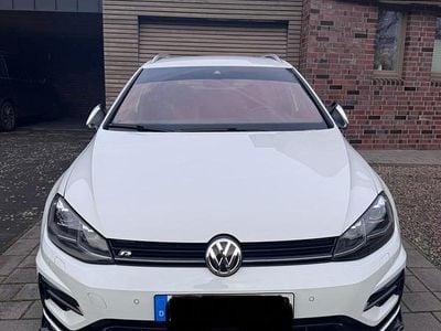 Weiß Gebraucht 2017 VW Golf VII R Kombi | 22.500 € (Guter Preis)