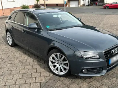 Gebraucht Audi A4 265 PS (194 kW) 2009 Blau Kombi