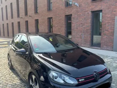 Gebraucht VW Golf VI GTI 211 PS (155 kW) 2010 Schwarz Kleinwagen