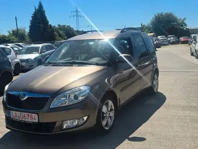Gebraucht Skoda Roomster Ambition 105 PS (77 kW) 2013 Braun Van / Kleinbus