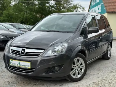 Gebraucht Opel Zafira Family 140 PS (102 kW) 2013 Grau Van / Kleinbus