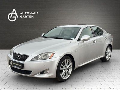 Lexus IS220d