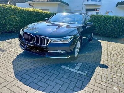 BMW 750