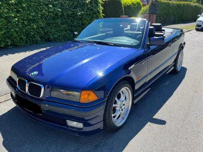 Gebraucht BMW 320 Cabriolet 150 PS (110 kW) 1997 Blau Cabrio