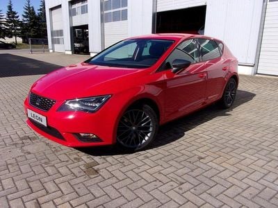 Usata Seat Leon CONNECT 125 CV (91 kW) 2016 Rosso Berlina