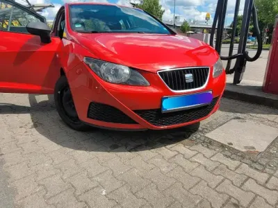 Gebraucht Seat Ibiza 69 PS (50 kW) 2010 Rot Kleinwagen