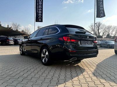 Gebraucht BMW 520 Sport Line 190 PS (139 kW) 2022 Schwarz Kombi