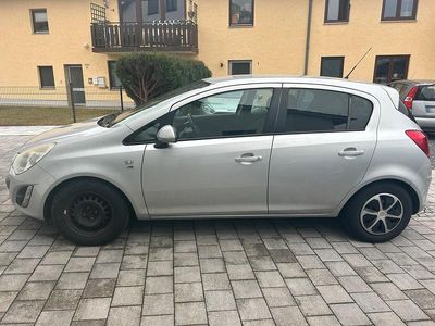 Gebraucht Opel Corsa Edition 101 PS (74 kW) 2012 Grau Kleinwagen