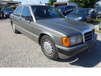 Gebraucht Mercedes 190 136 PS (100 kW) 1991 Grau Limousine