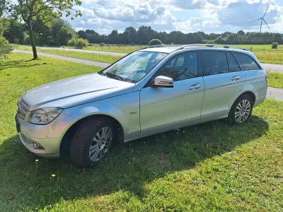 Gebraucht Mercedes C200 136 PS (100 kW) 2009 Silber Kombi
