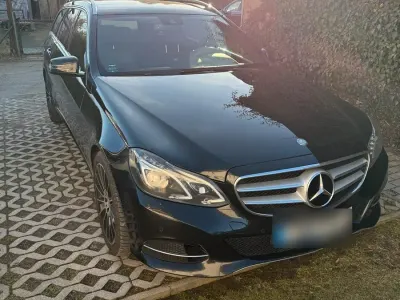 Gebraucht Mercedes E220 170 PS (125 kW) 2013 Schwarz Kombi