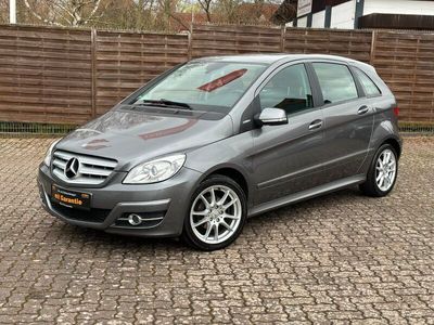 gebraucht Mercedes B180 AHK/NAVI/SITZHEIZUNG/PDC/KLIMA/